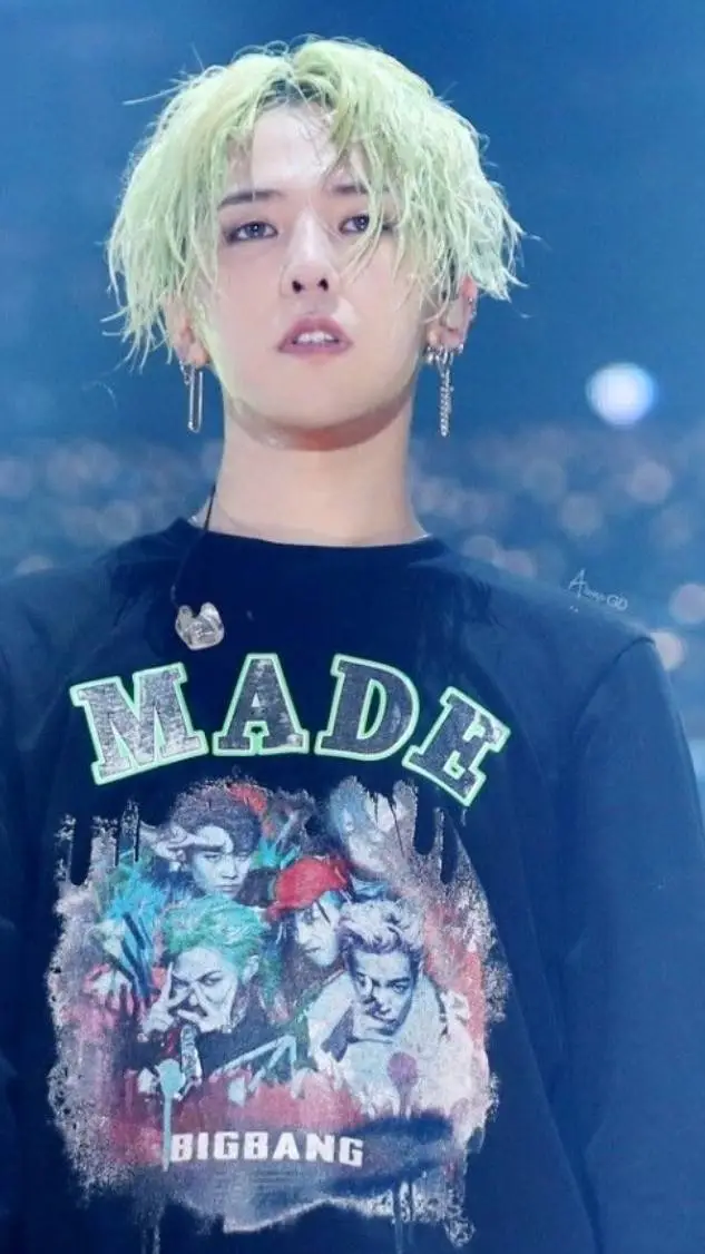 ai character: BIGBANG background