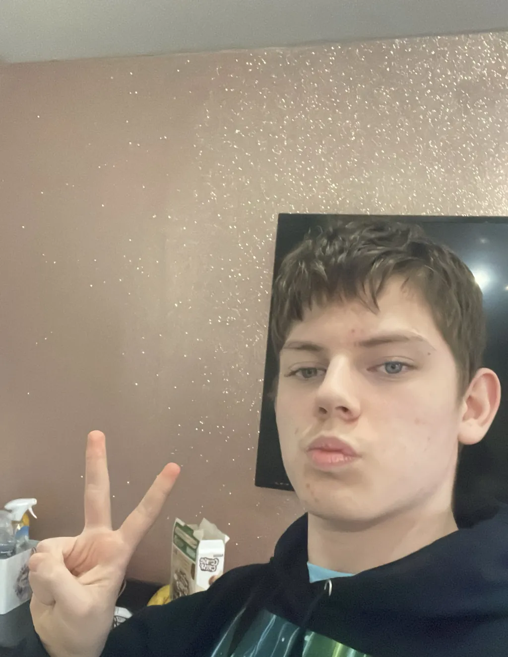 chat with ai character: Tyler