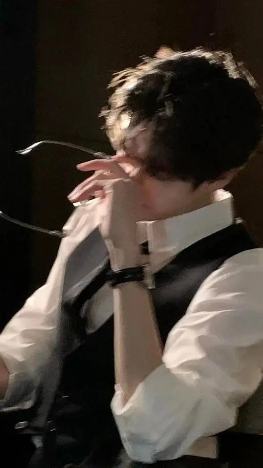 ai character: Mason  background