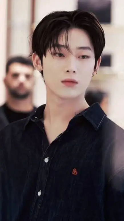 ai character: Sunoo background