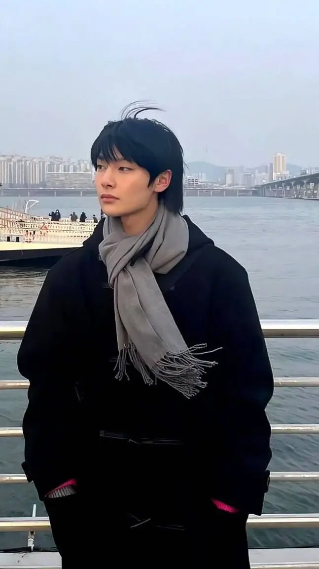 ai character: I. N background