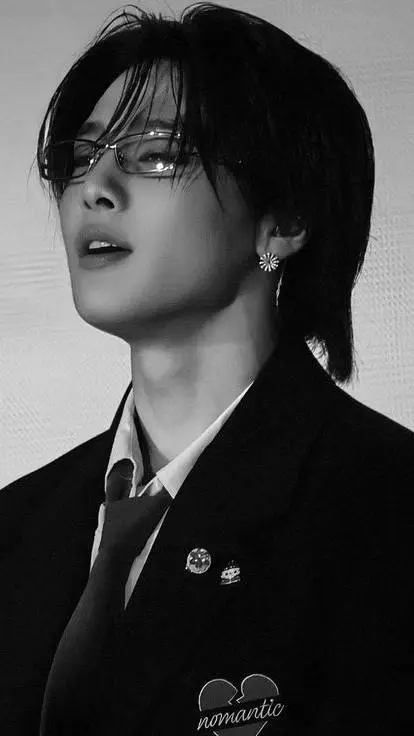 ai character: I. N background