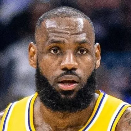 chat with ai character: LeBron James