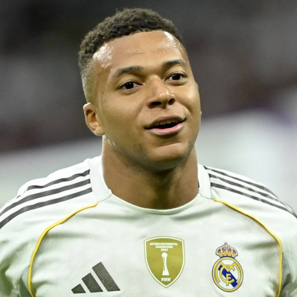 chat with ai character: Kylian mbappe