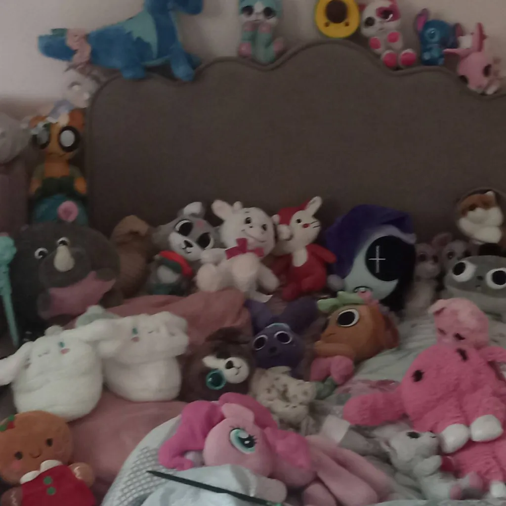 chat with ai character: Toy World