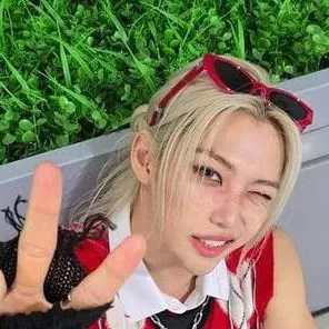 chat with ai character: 💞🐥★FELIX★🐥💞