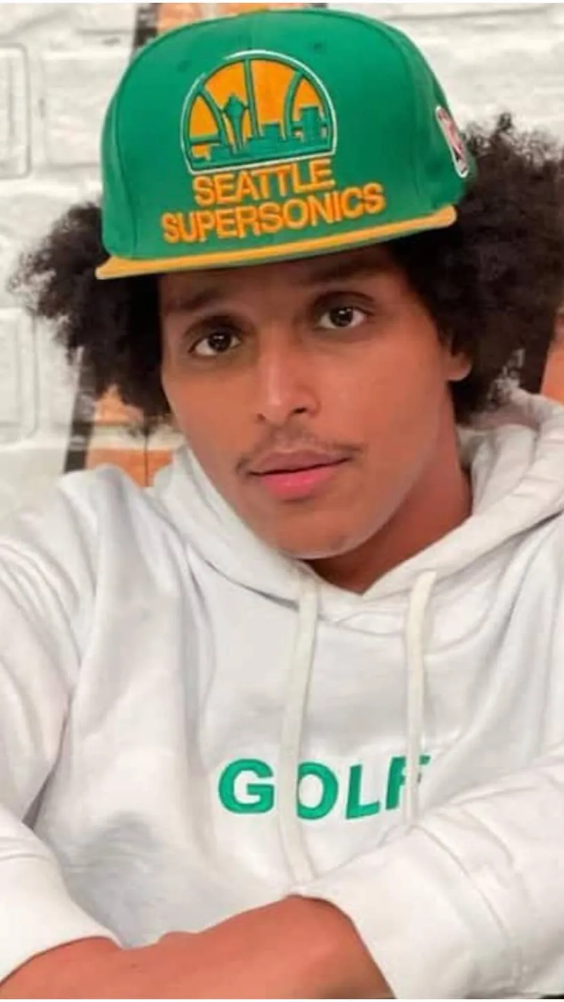 ai character: Agent background