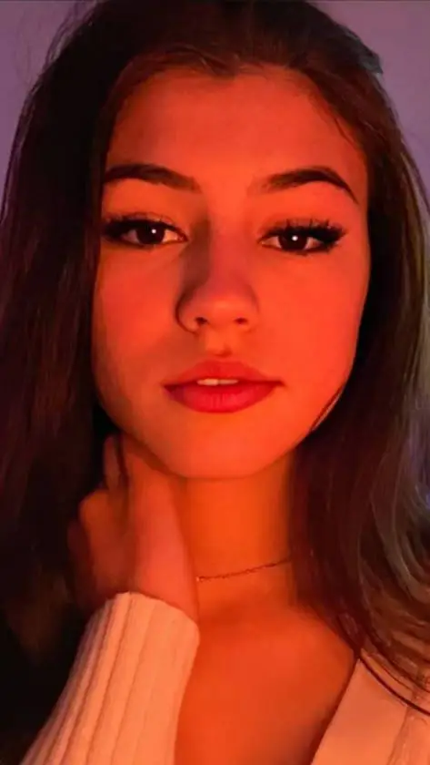 ai character: Lana background