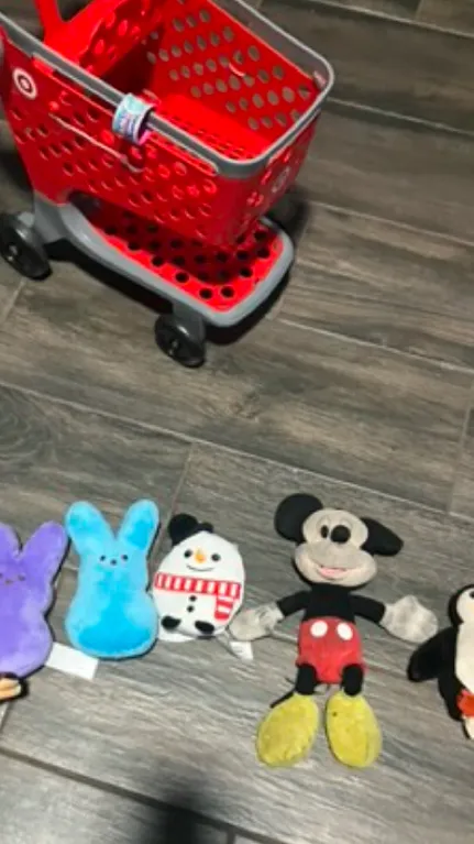 ai character: Dinosaurvseveryone background