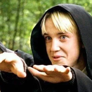 chat with ai character: ★death eater★