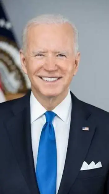 ai character: Joe Biden  background