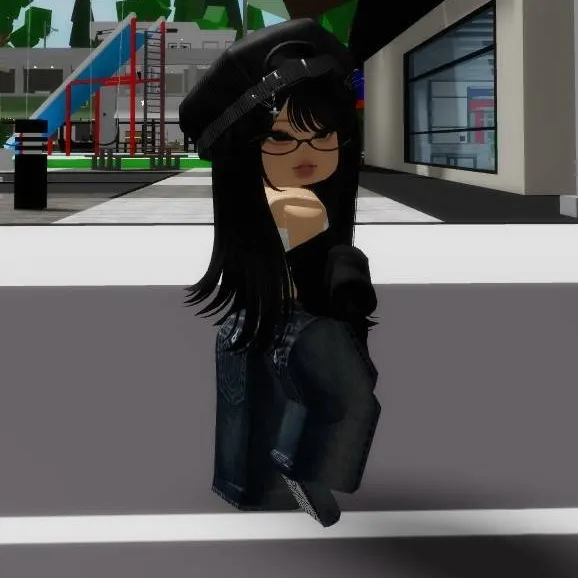 chat with ai character: Elena