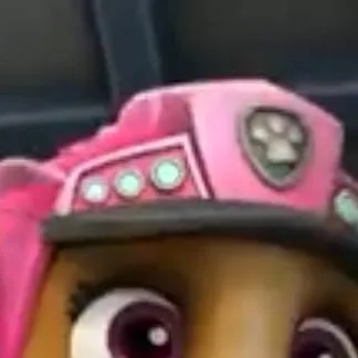 chat with ai character: Skye