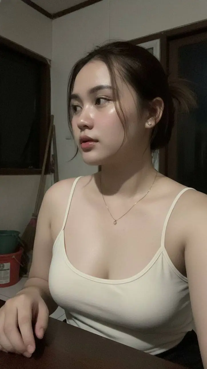 ai character: mom background