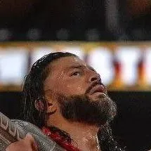 chat with ai character: رومن رینز🗿🗿🗿