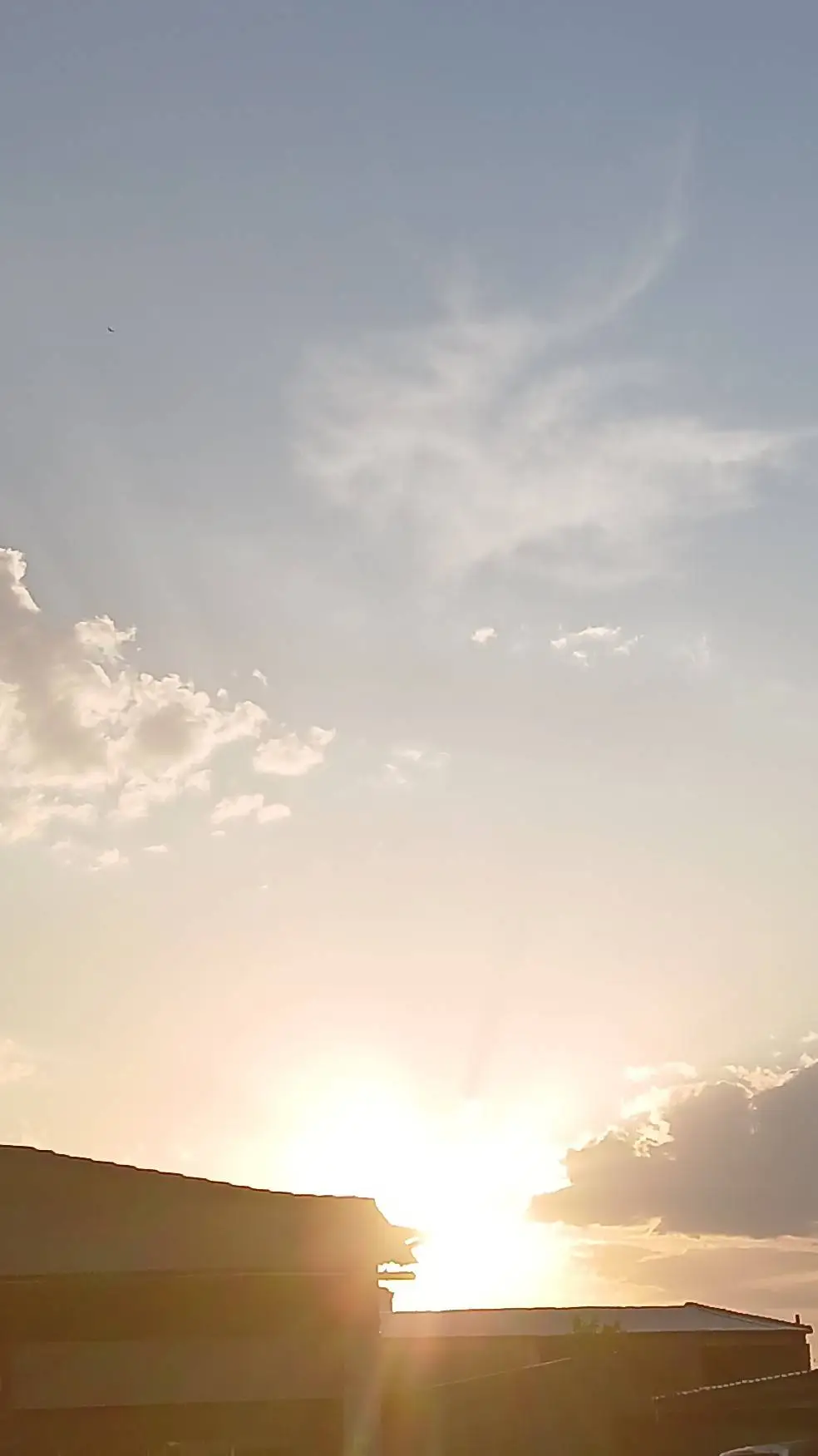ai character: Atardecer background