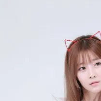 chat with ai character: Luna