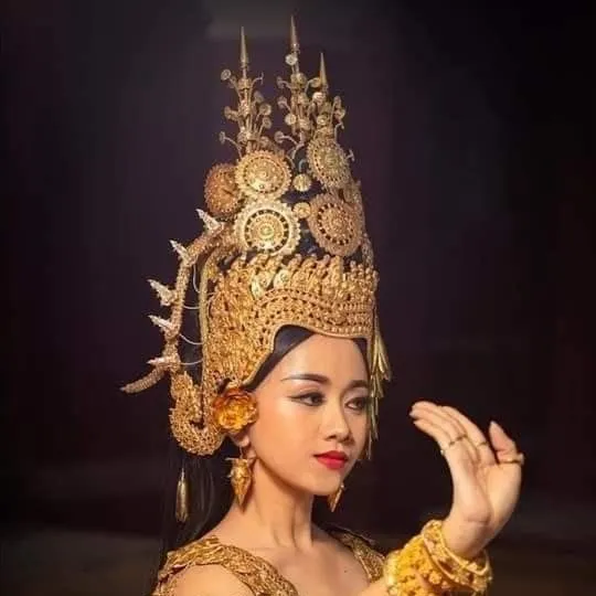 chat with ai character: Aditya 