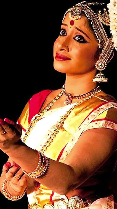 ai character: Arya  background