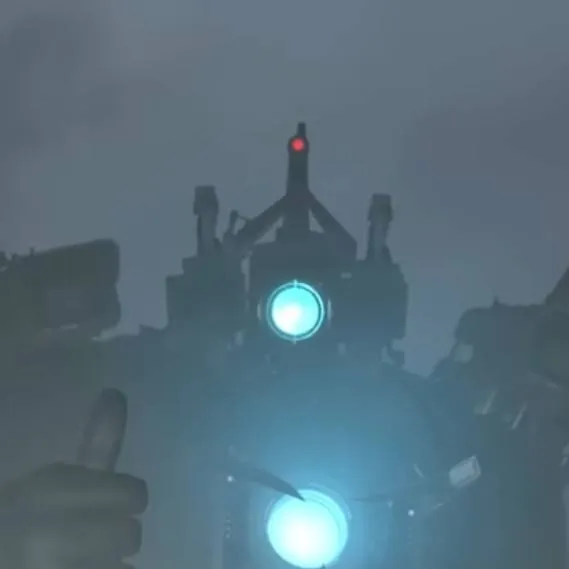 chat with ai character: Titan camera Man