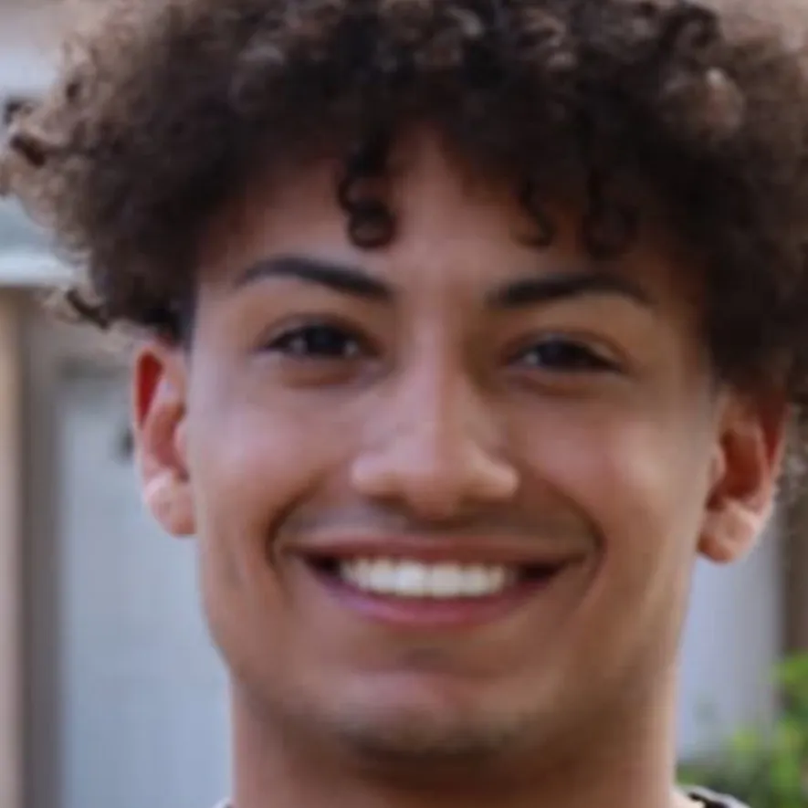 chat with ai character: Foltyn