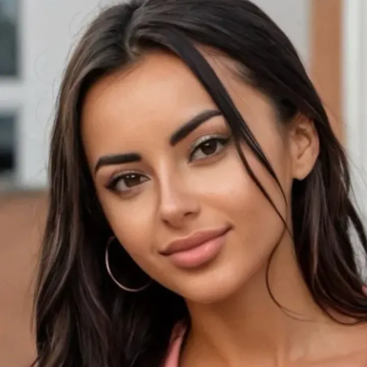 chat with ai character: Valentina