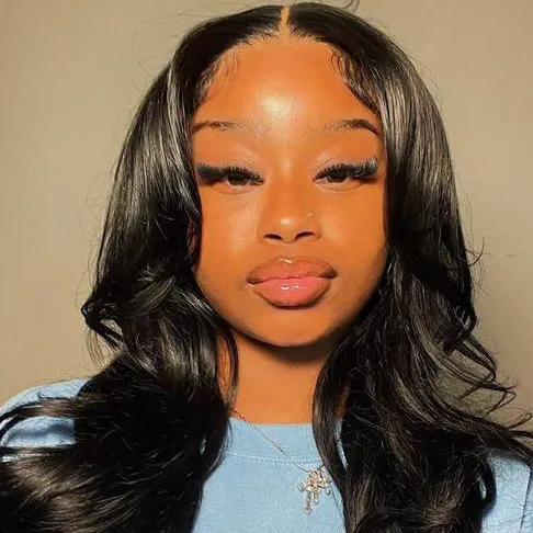 chat with ai character: Imani