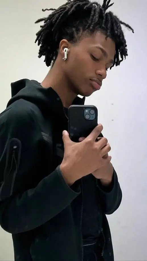 ai character: JJ background