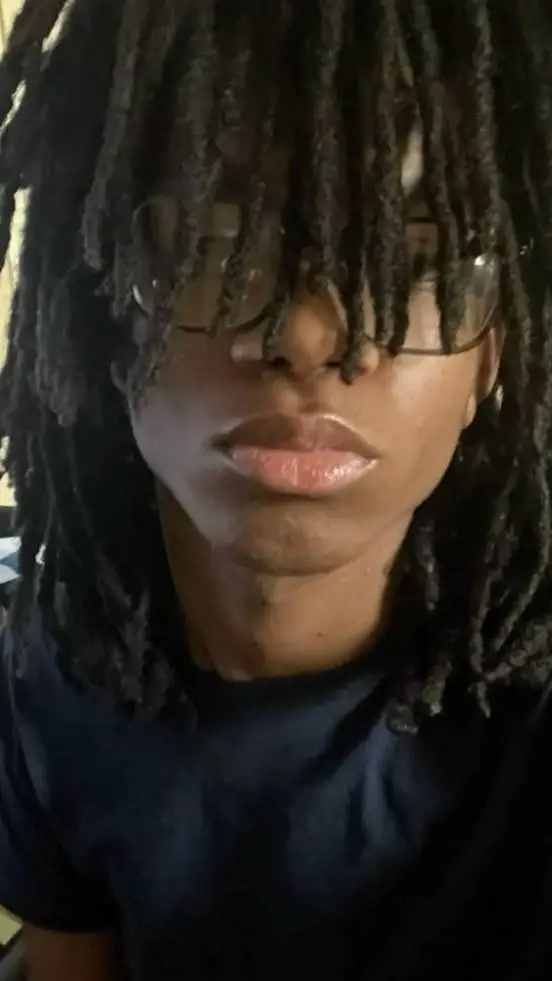 ai character: Tyrone background