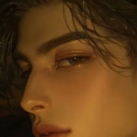chat with ai character: 𝓛𝓾𝓴𝓮 🥀