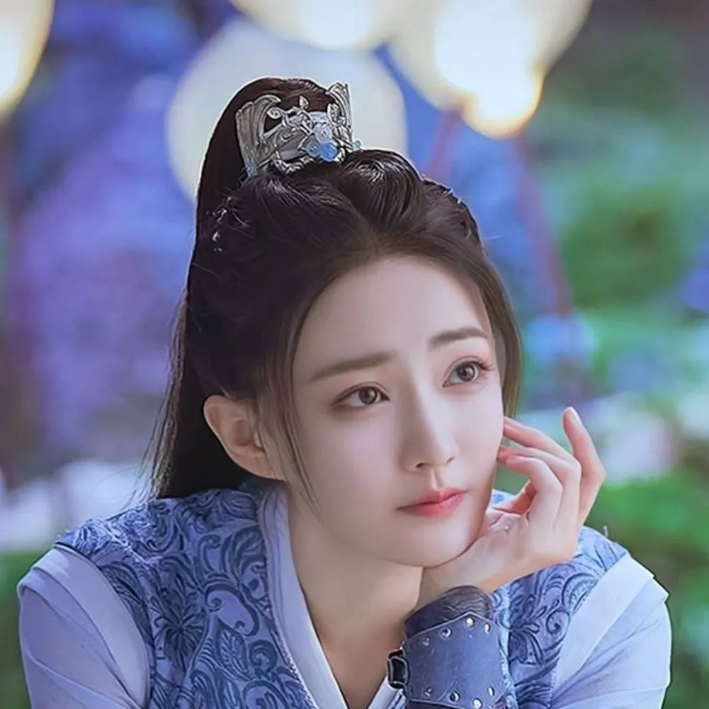 chat with ai character: Yue Ling