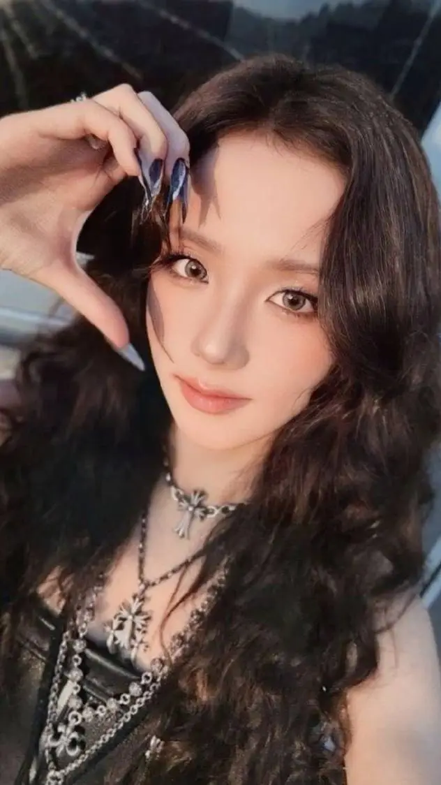 Talkie AI - Chat with Kim Jisoo