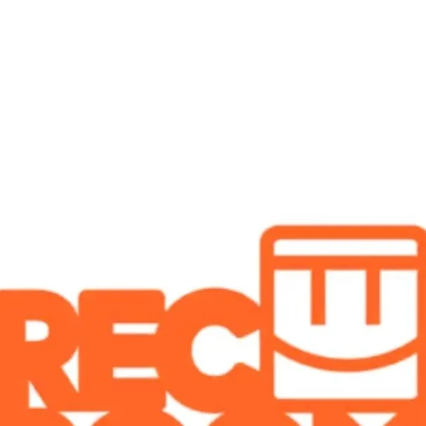 chat with ai character: REC ROOM YTBERS