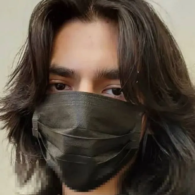 chat with ai character: REZBYYX!!! </3