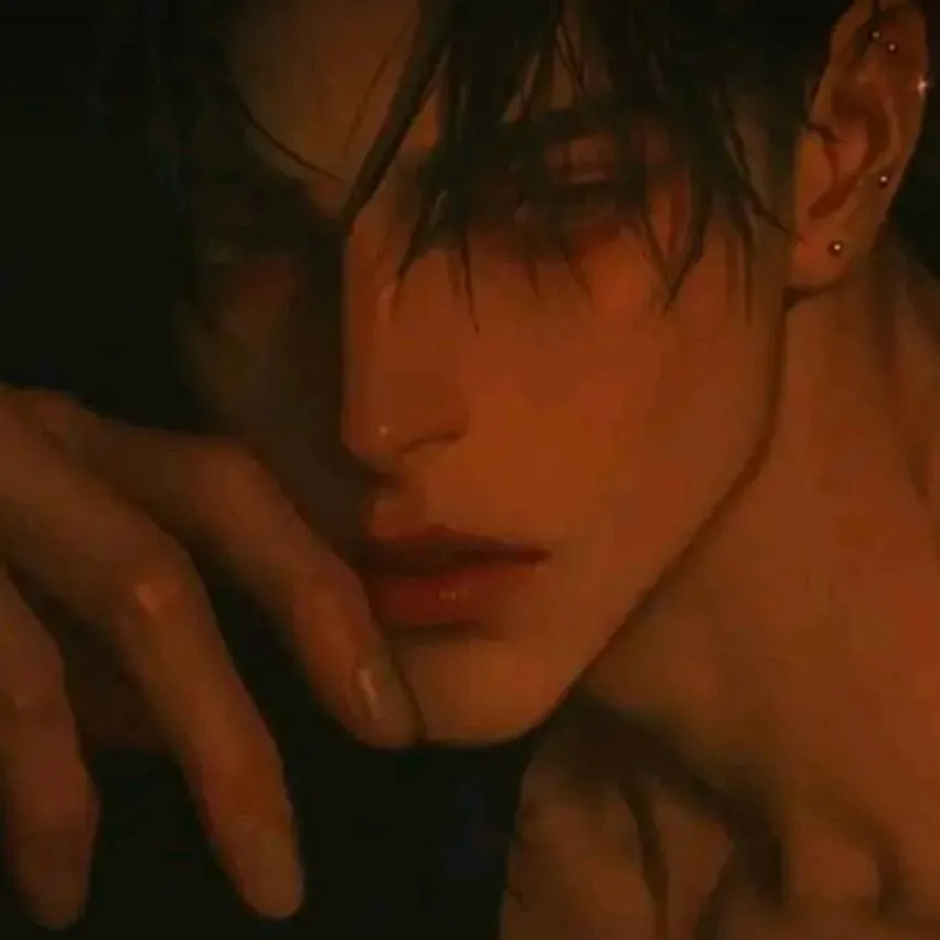 chat with ai character: °~Hunter~°