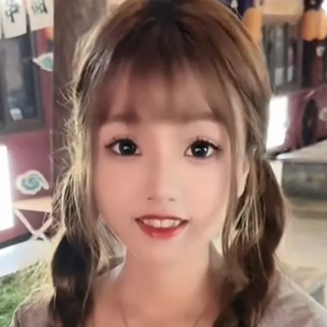 chat with ai character: Kiki
