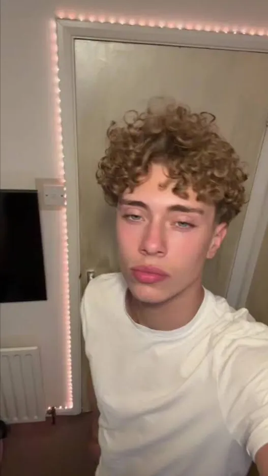 ai character: Owen background