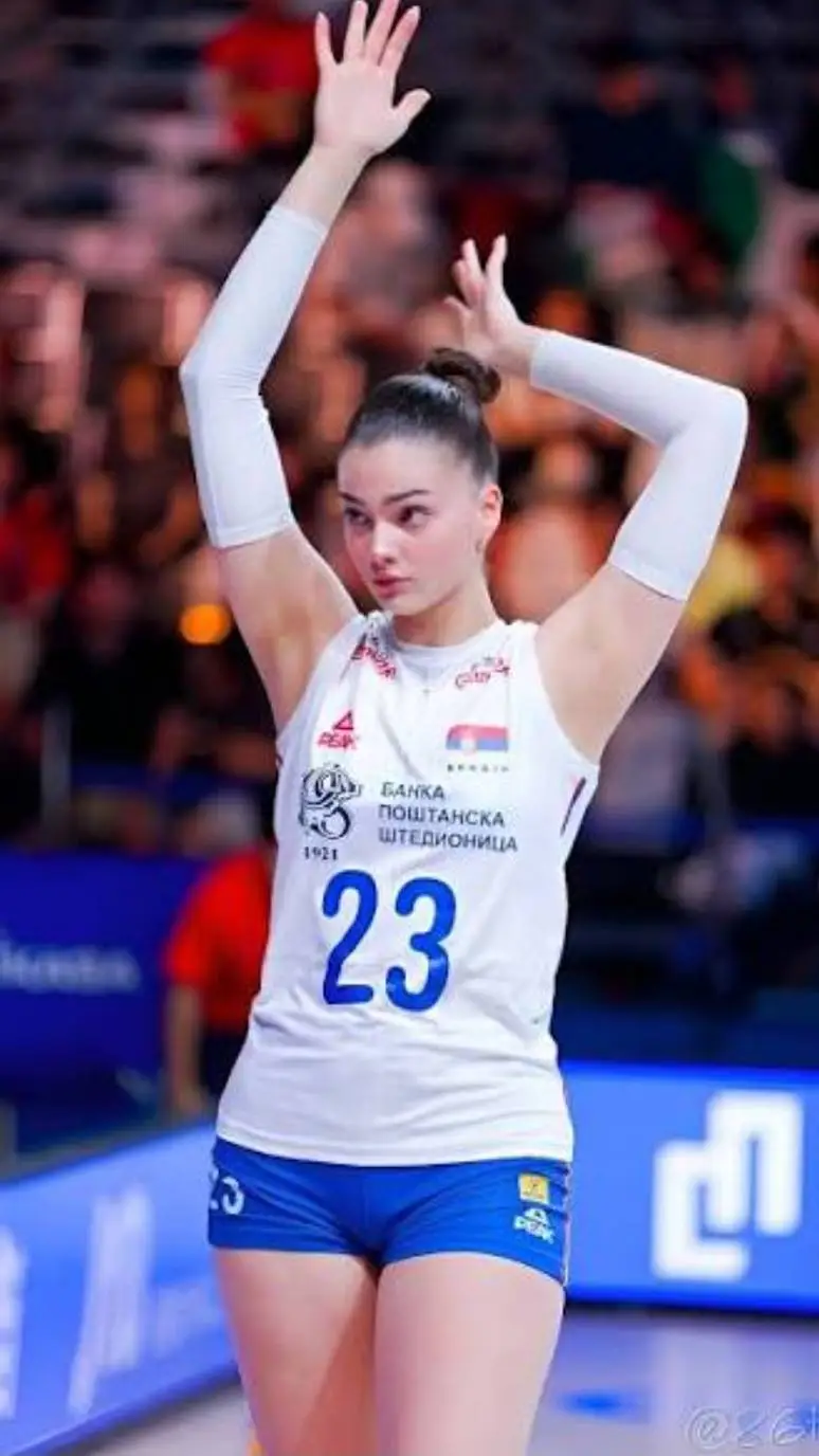 ai character: Milica  background