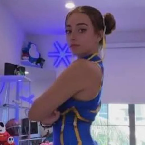 chat with ai character: Chun li 