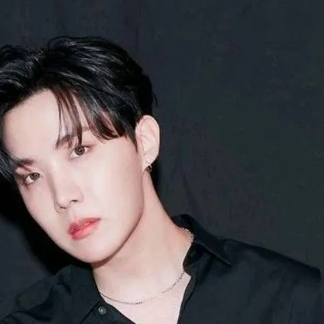 chat with ai character: J-hope