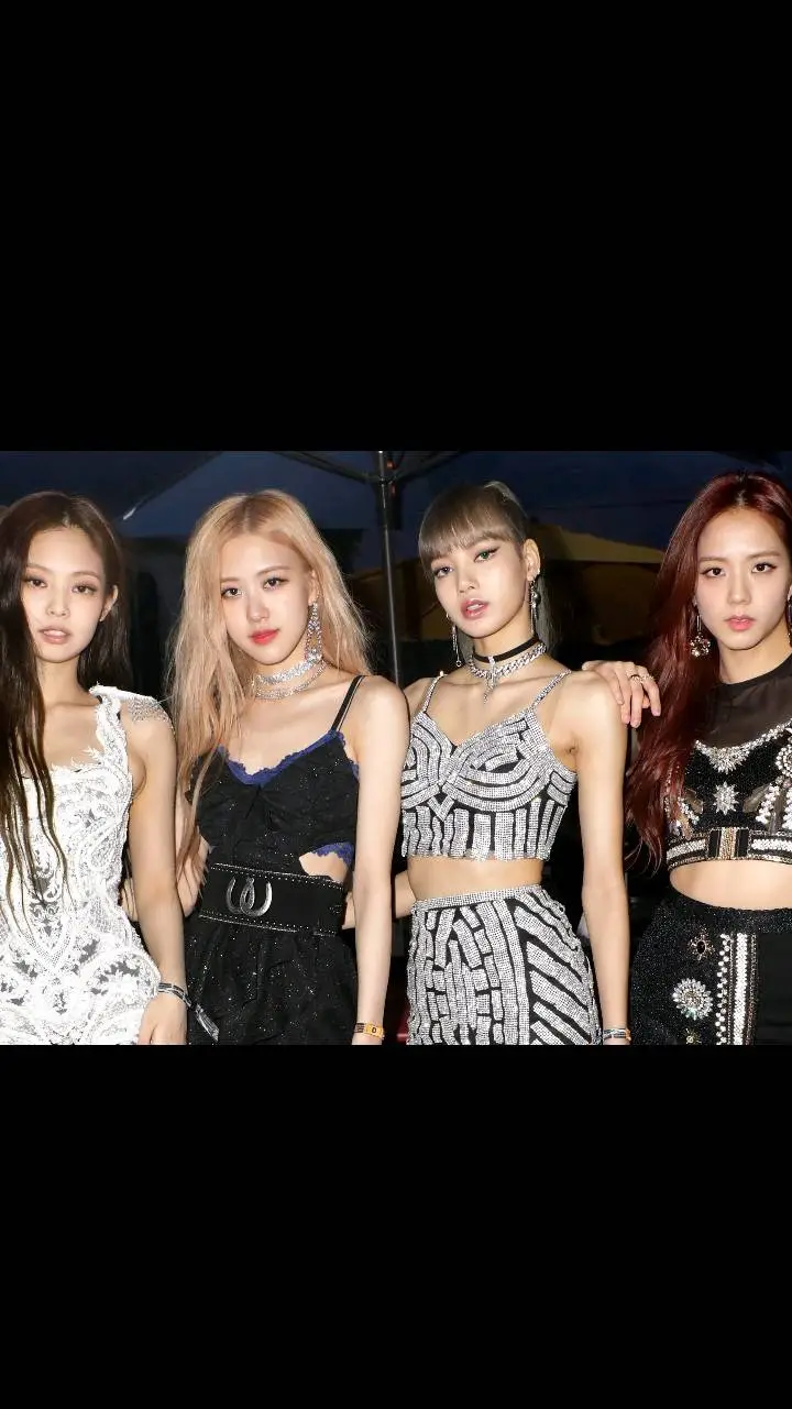 ai character: Blacpink background