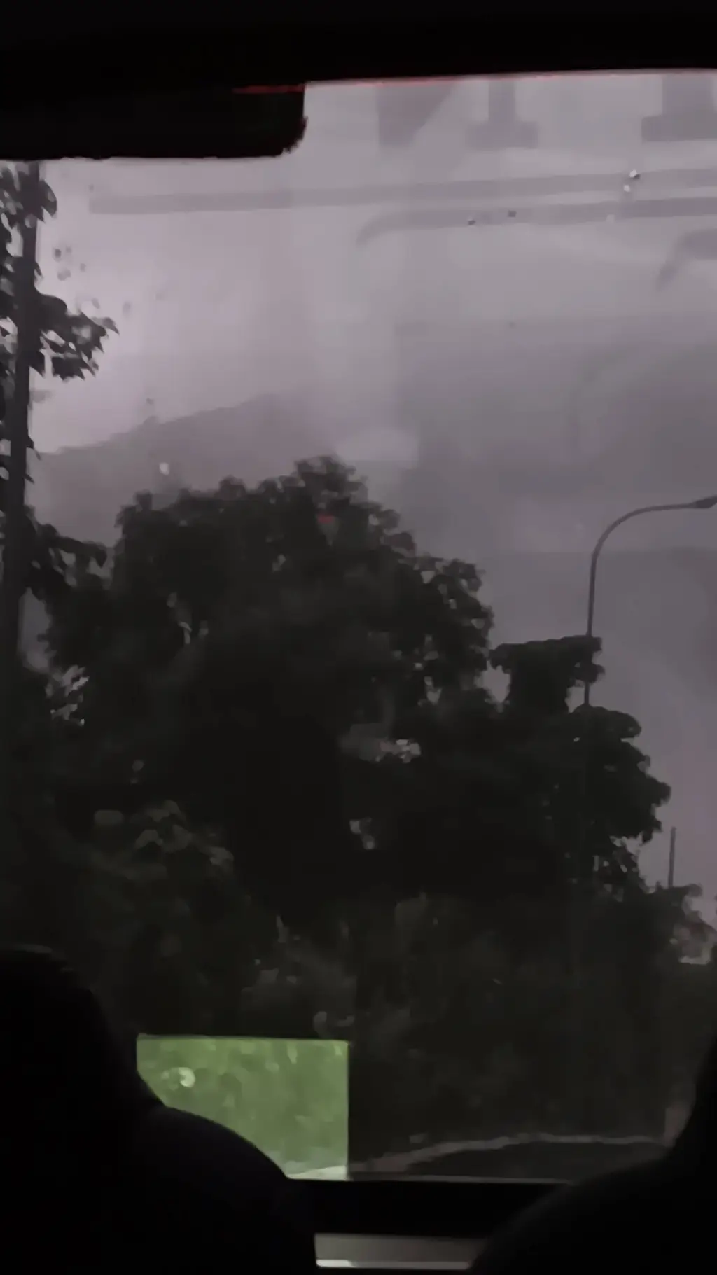 ai character: Hamilton|Thanksgiv background