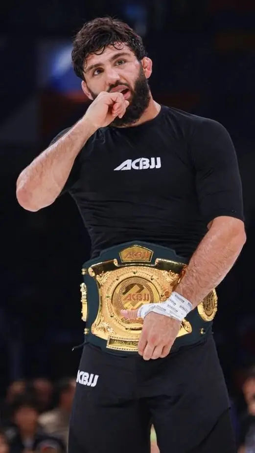 ai character: Arman Tsarukyan  background