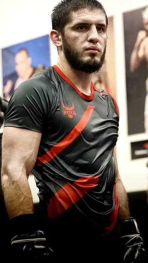 ai character: Islam  background