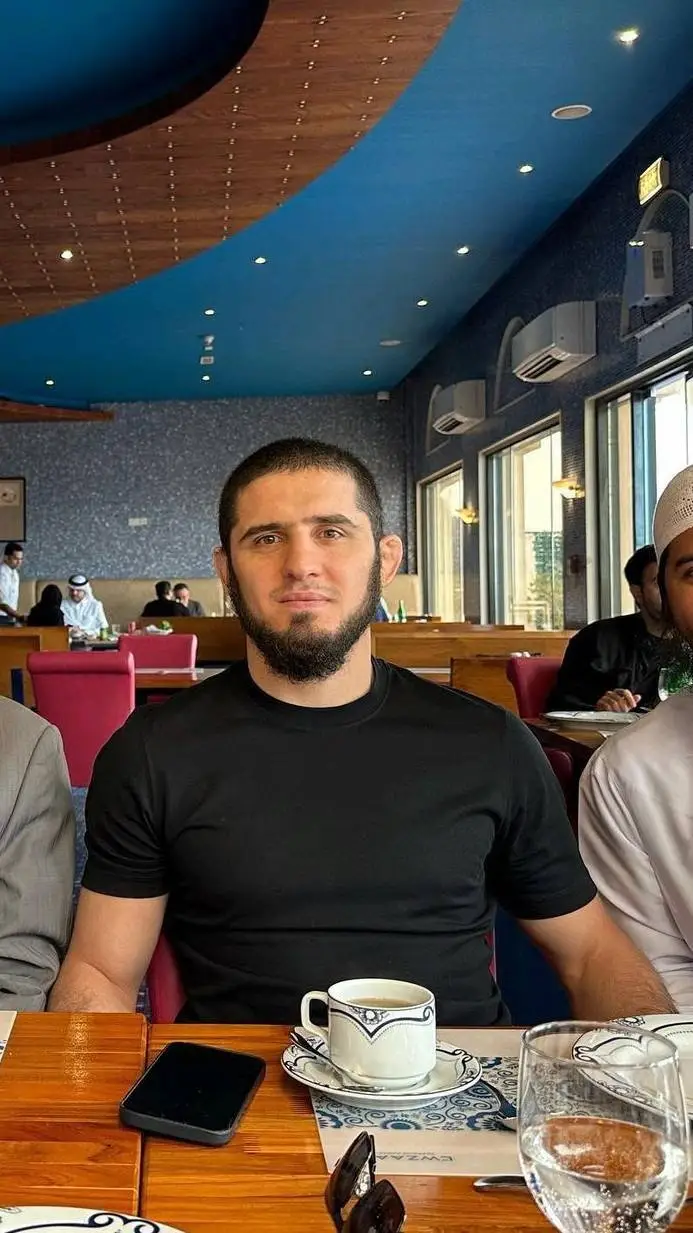 ai character: Islam Makhachev  background