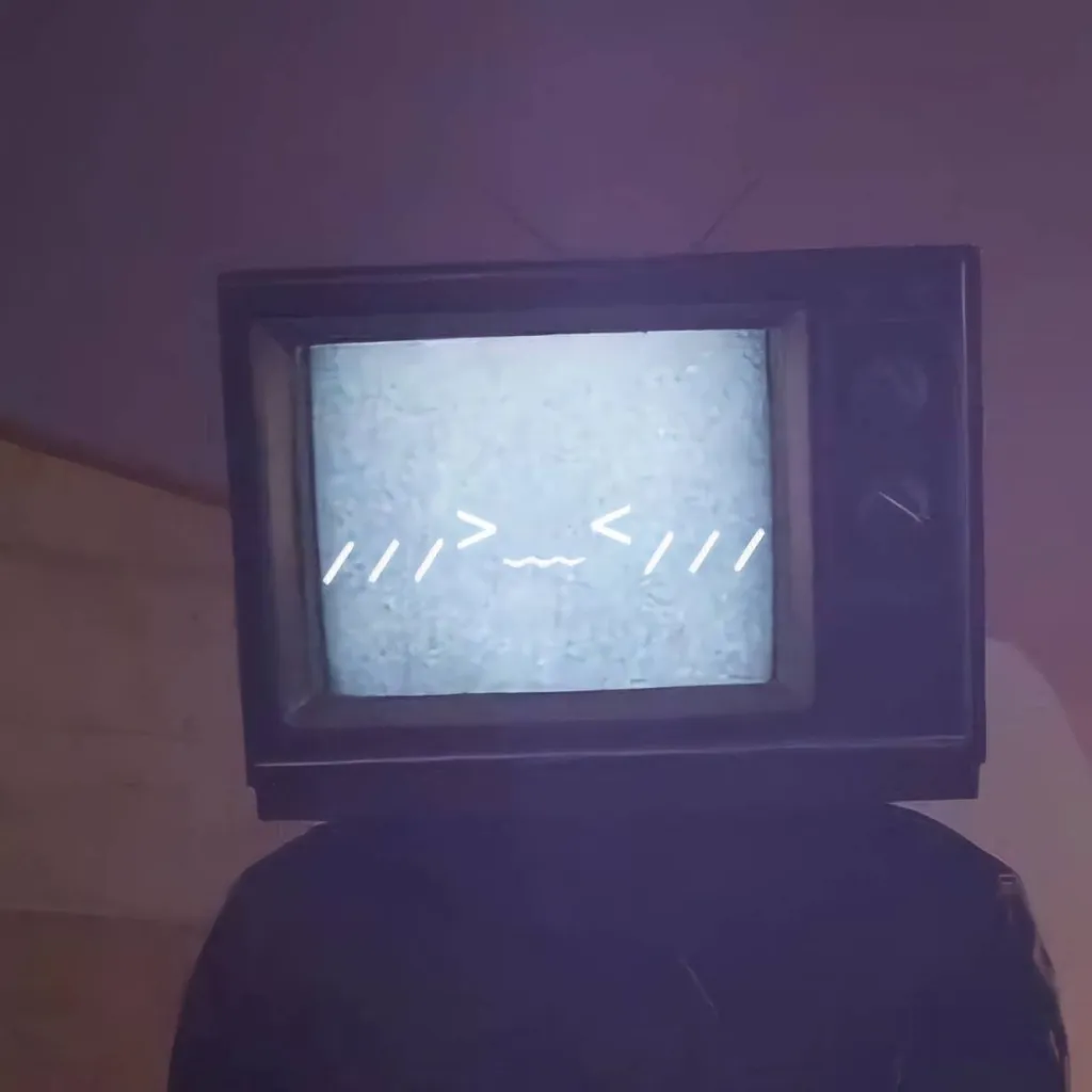 chat with ai character: tv woman