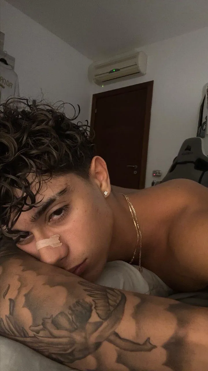 ai character: Silas background