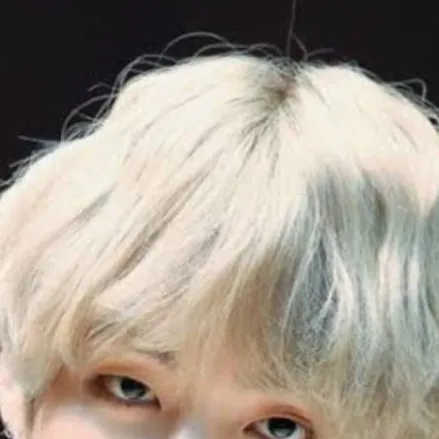 chat with ai character: Taehyung
