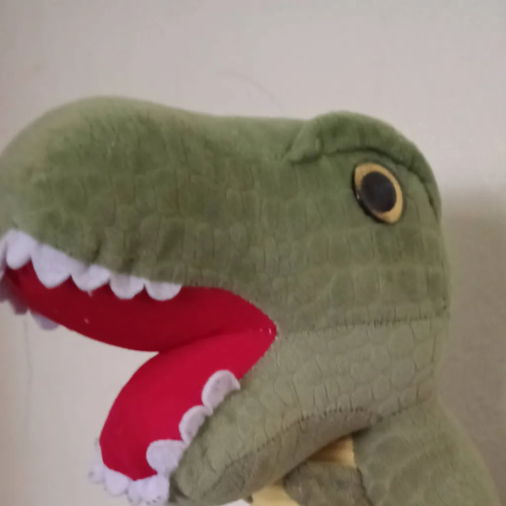 chat with ai character: T-rex