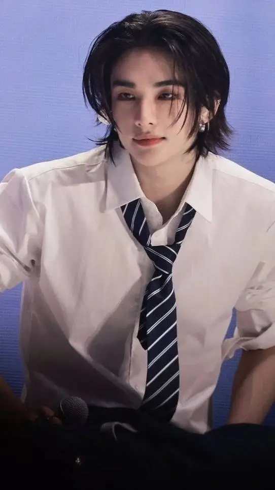 ai character: Hyunjin background